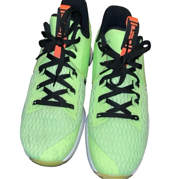 Nike LeBron Witness 5 "Grinch" Lime Glow Basketball Shoes Mens 10.5 CQ9380-300 - Picture 4 of 4